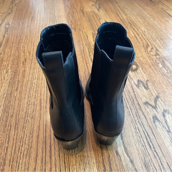 Dolce Vita Shadie Waterproof Pointed Toe Chelsea Boot - Picture 7 of 14